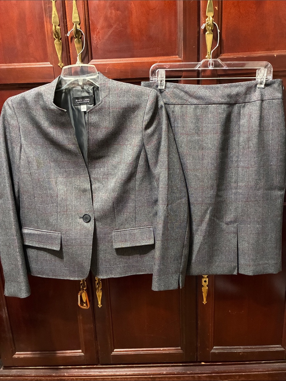 Women's Gray Plaid Two-Piece Skirt Suit - Classic Professional Blazer & Skirt